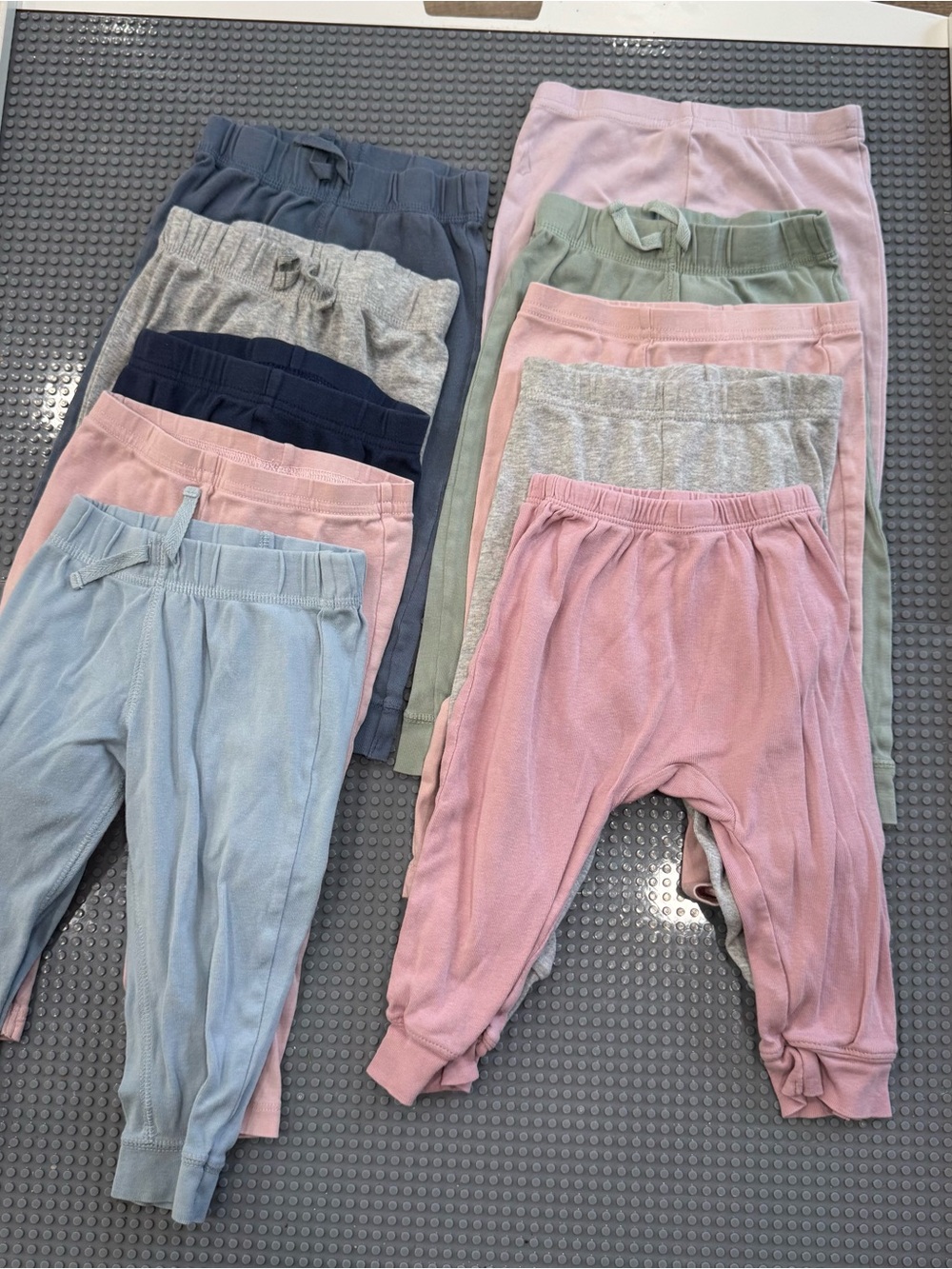 9 pairs Carter’s & 1pair cloud island pants size 18month